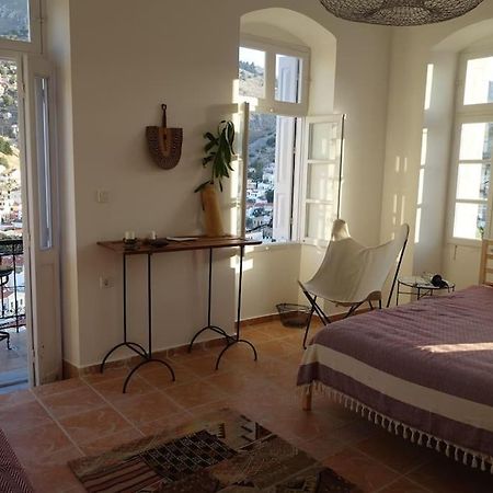 Maison Avec Terrasses Et Vues シミ エクステリア 写真