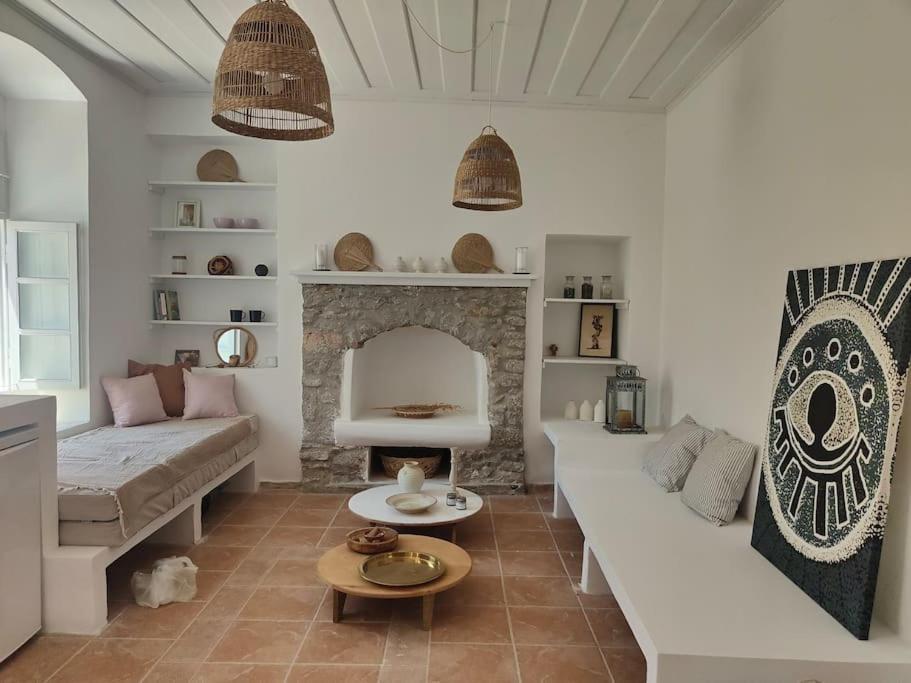 Maison Avec Terrasses Et Vues シミ エクステリア 写真