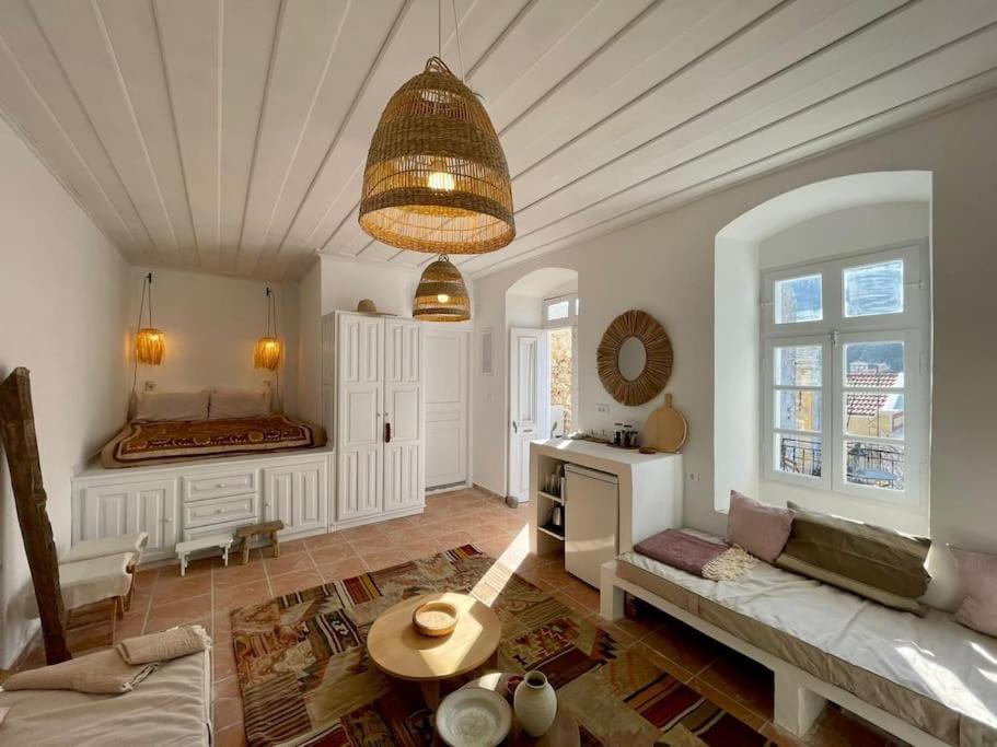 Maison Avec Terrasses Et Vues シミ エクステリア 写真