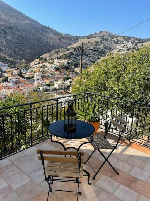 Maison Avec Terrasses Et Vues シミ エクステリア 写真