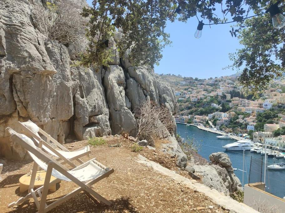 Maison Avec Terrasses Et Vues シミ エクステリア 写真